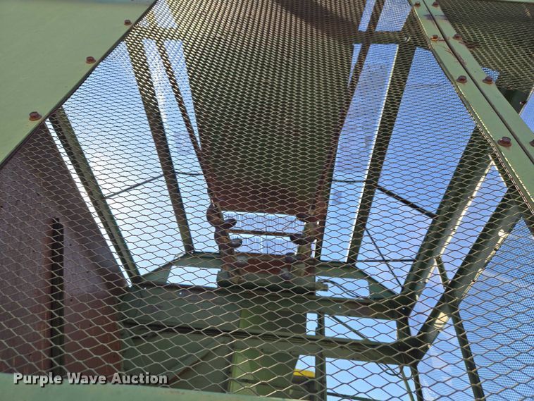 image for item ET1233 John Deere 484 cotton stripper