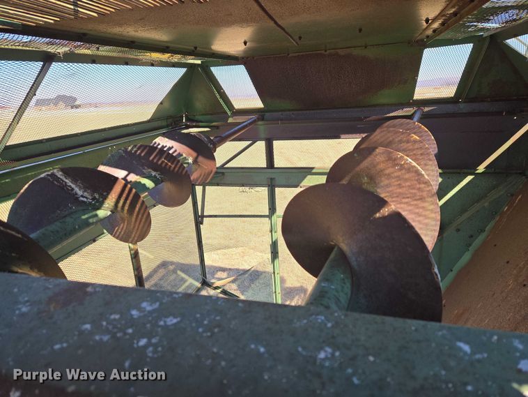 image for item ET1233 John Deere 484 cotton stripper