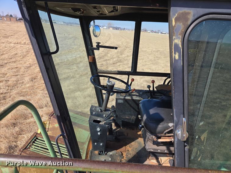 image for item ET1233 John Deere 484 cotton stripper