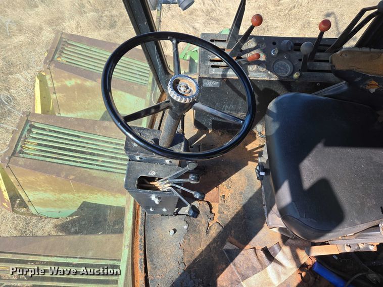 image for item ET1233 John Deere 484 cotton stripper