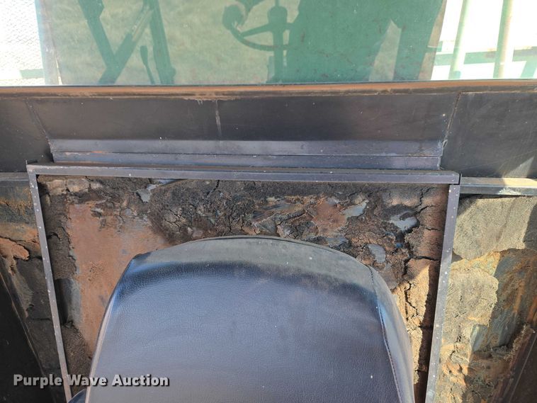 image for item ET1233 John Deere 484 cotton stripper