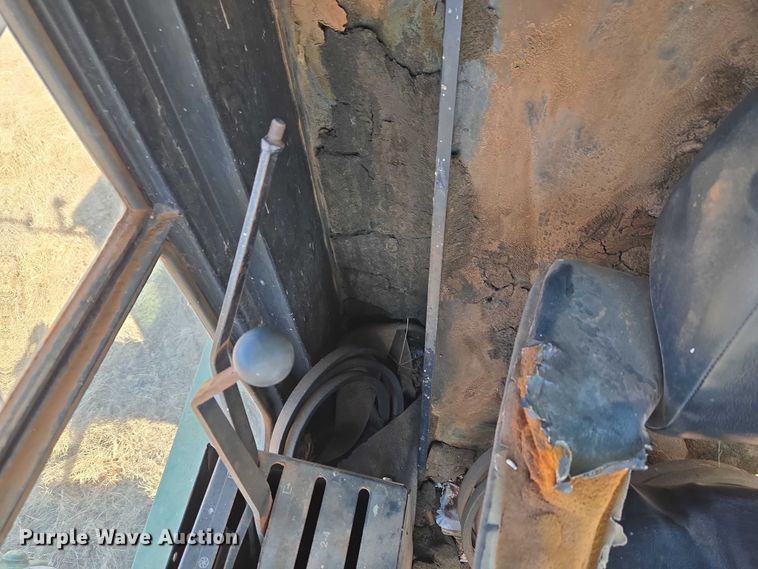 image for item ET1233 John Deere 484 cotton stripper