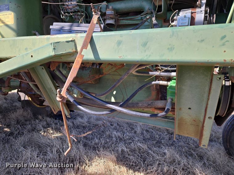 image for item ET1233 John Deere 484 cotton stripper