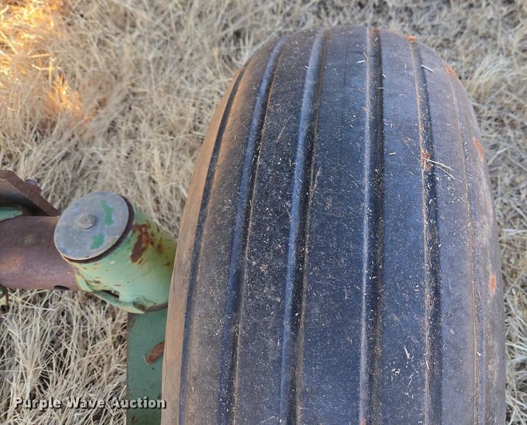 image for item ET1233 John Deere 484 cotton stripper