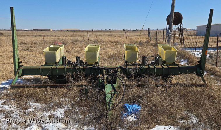 image for item ET1234 John Deere 7000 planter