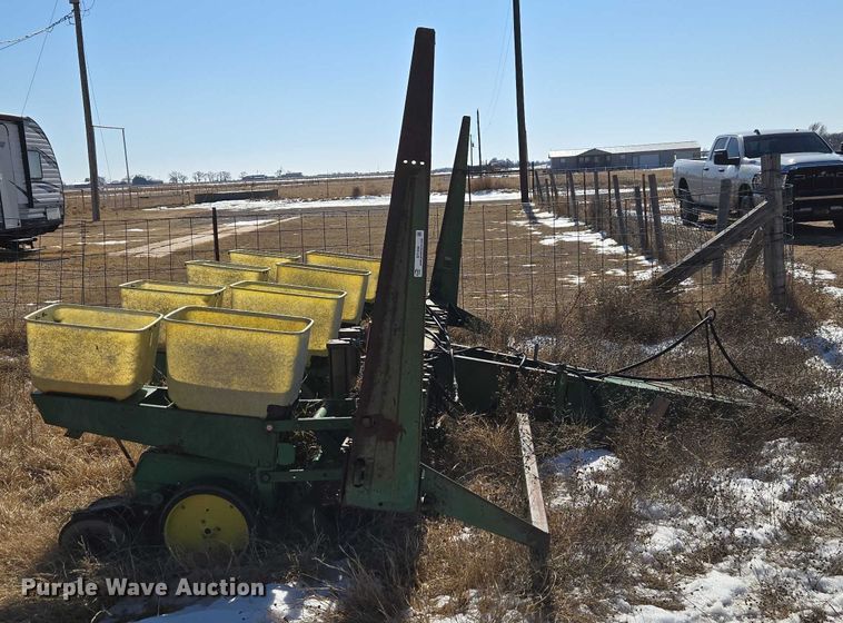 image for item ET1234 John Deere 7000 planter