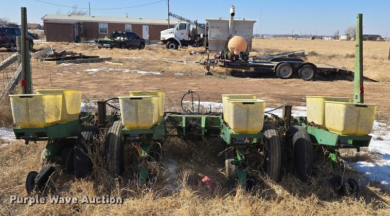 image for item ET1234 John Deere 7000 planter