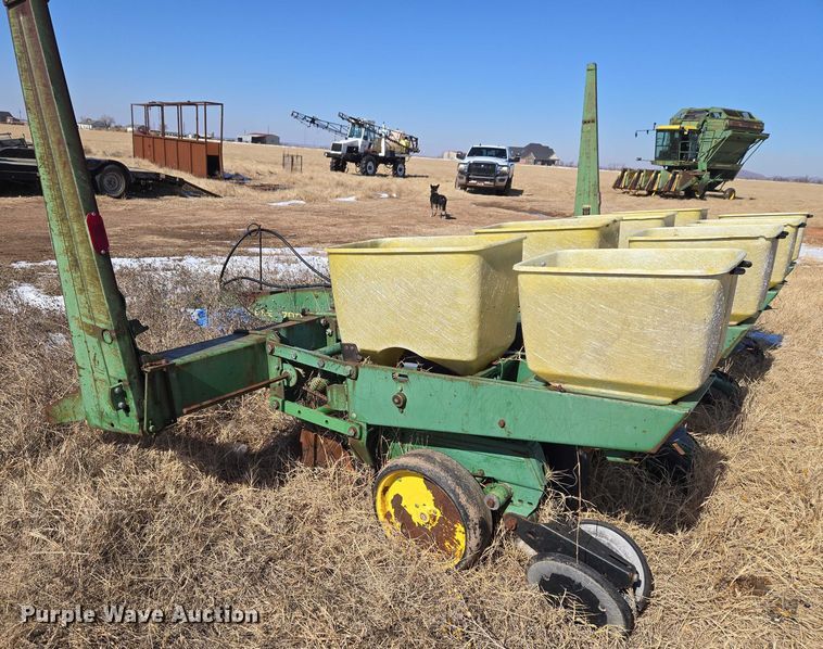 image for item ET1234 John Deere 7000 planter
