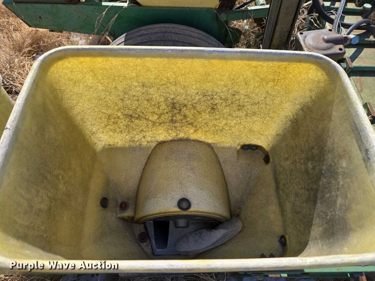 image for item ET1234 John Deere 7000 planter