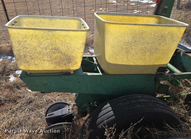image for item ET1234 John Deere 7000 planter