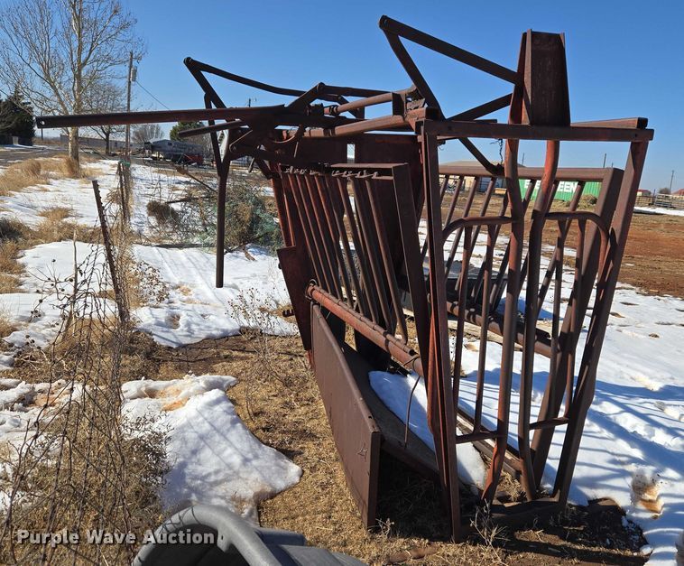 image for item ET1235 Squeeze chute