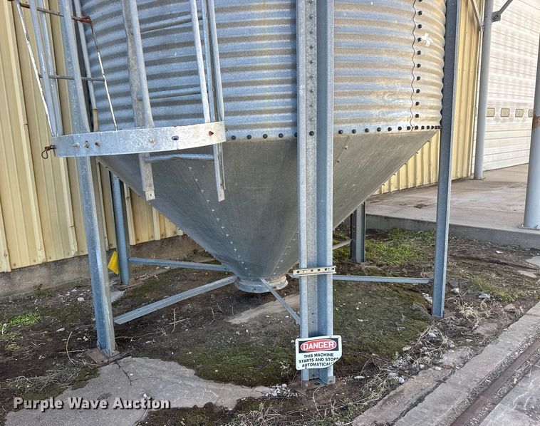 image for item ET4436 Grain bin