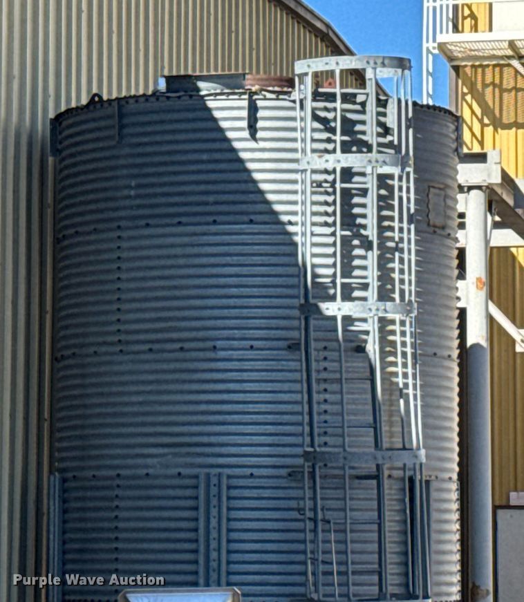 image for item ET4436 Grain bin