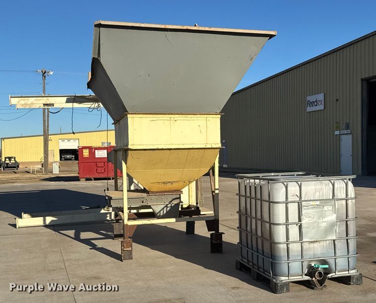 image for item ET4489 (2) grain hoppers