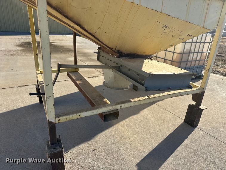 image for item ET4489 (2) grain hoppers