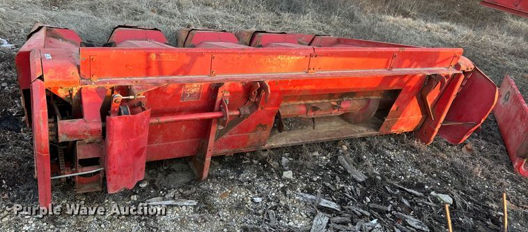 image for item ET6993 Massey Ferguson MF43 corn head