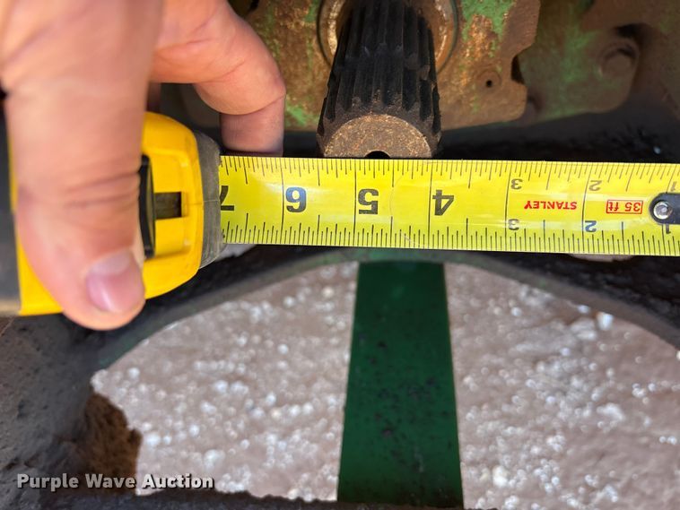 image for item EU4729 2016 John Deere 8245R MFWD tractor