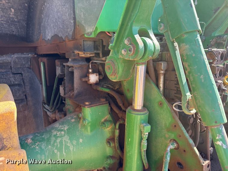 image for item EU4729 2016 John Deere 8245R MFWD tractor