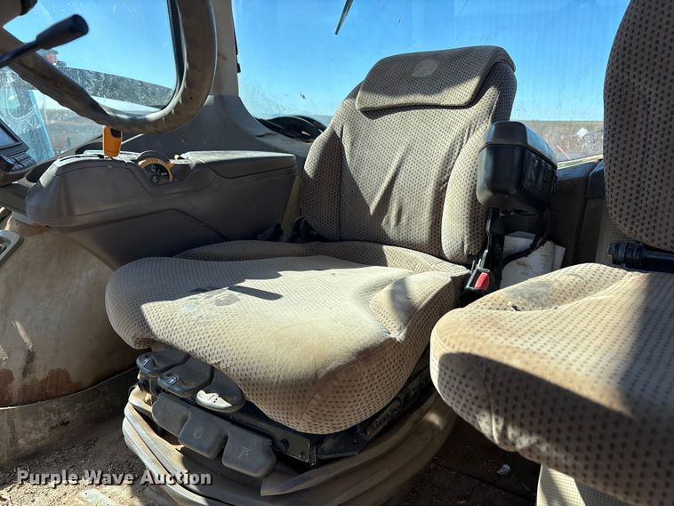 image for item EU4729 2016 John Deere 8245R MFWD tractor