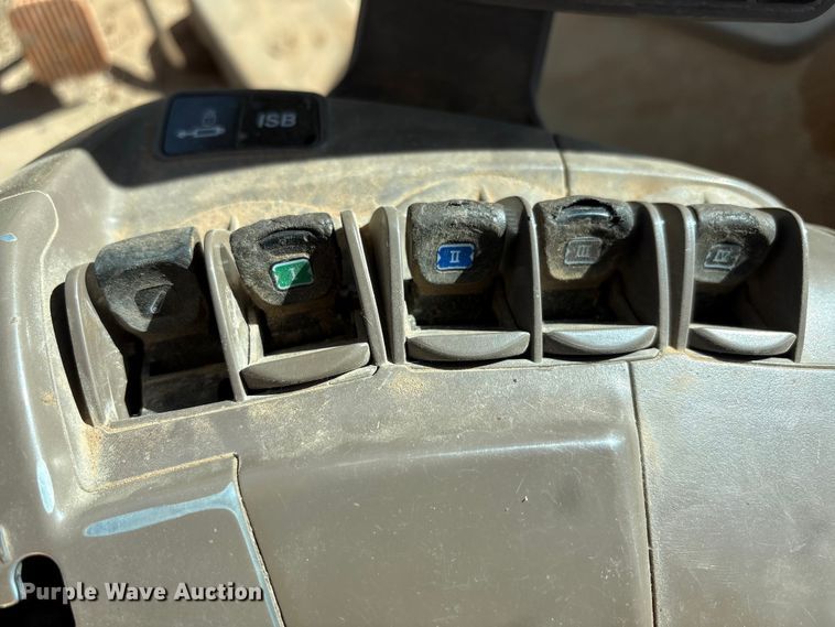 image for item EU4729 2016 John Deere 8245R MFWD tractor