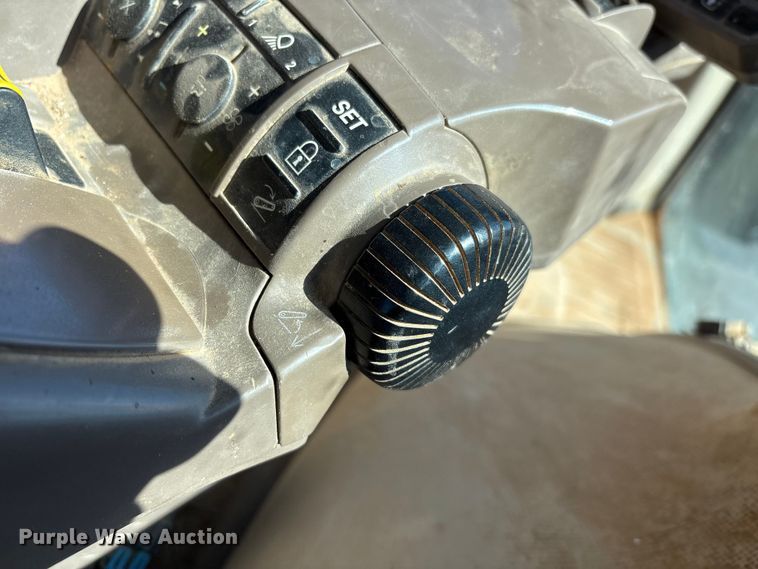 image for item EU4729 2016 John Deere 8245R MFWD tractor