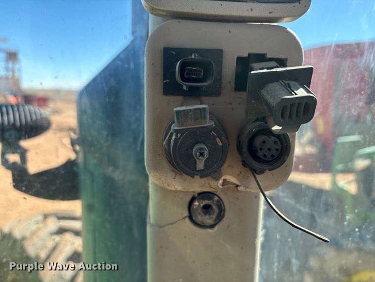 image for item EU4729 2016 John Deere 8245R MFWD tractor