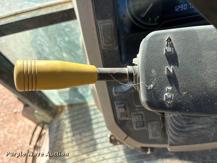 image for item EU4730 2019 John Deere 6120E MFWD tractor