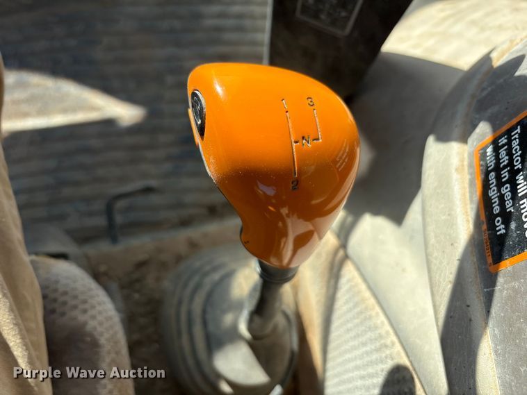 image for item EU4730 2019 John Deere 6120E MFWD tractor