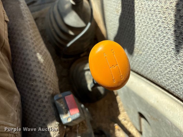 image for item EU4730 2019 John Deere 6120E MFWD tractor