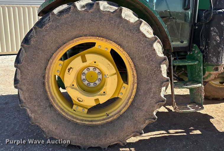 image for item EU4730 2019 John Deere 6120E MFWD tractor