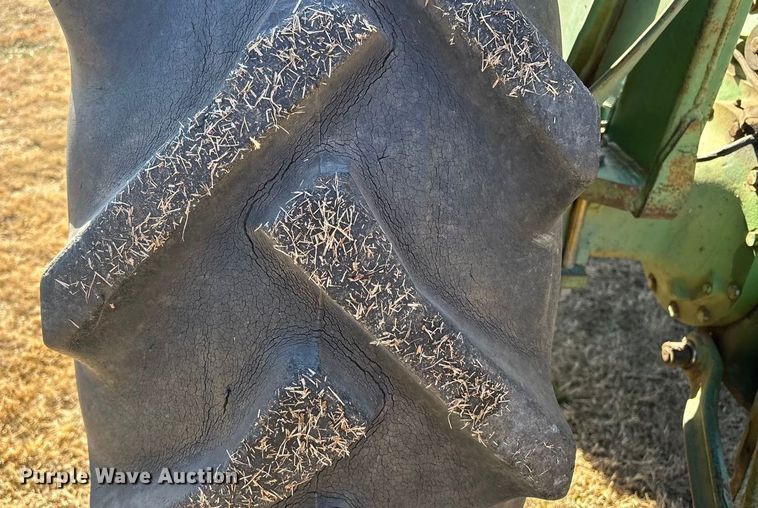 image for item EV2662 John Deere 2030A tractor