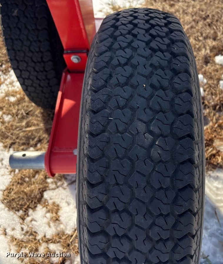 image for item EV2668 Kuhn SR314 hay rake