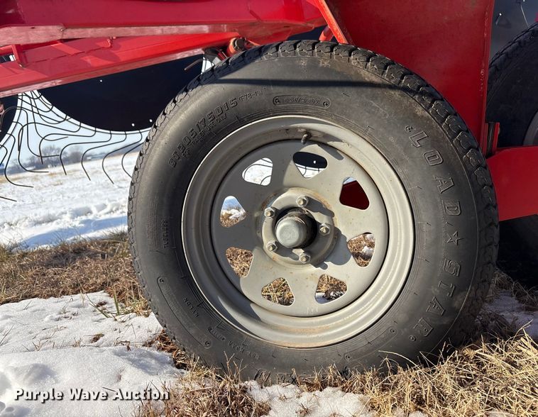 image for item EV2668 Kuhn SR314 hay rake