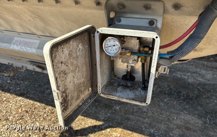 image for item FG0007 2008 Timpte grain trailer