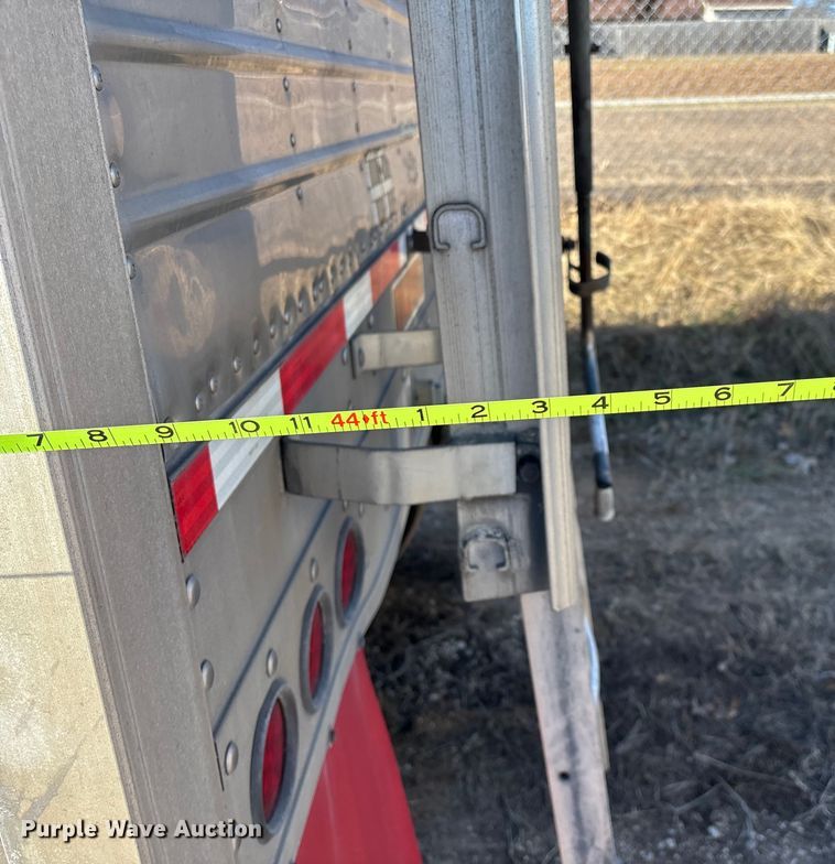 image for item FG0007 2008 Timpte grain trailer