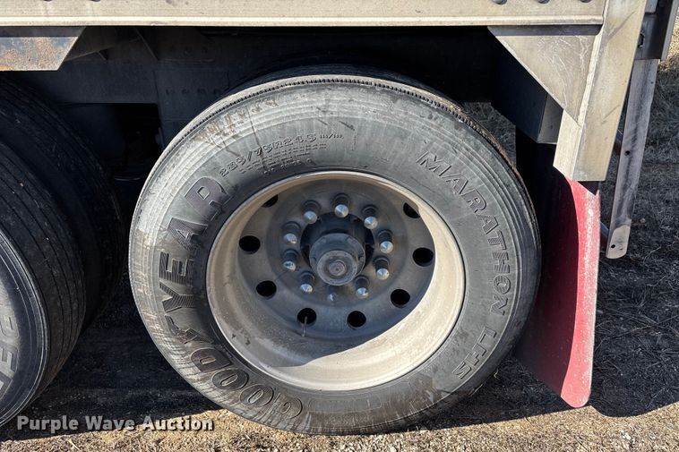 image for item FG0007 2008 Timpte grain trailer