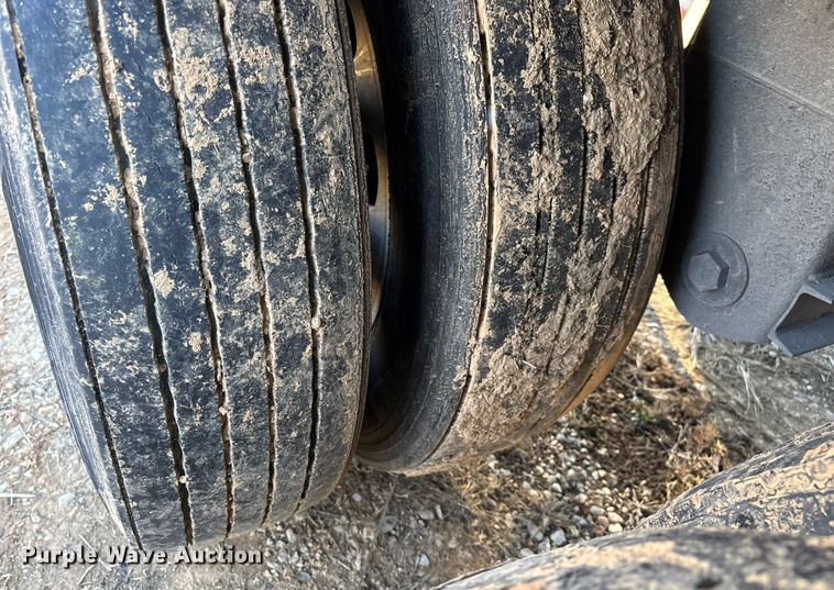 image for item FG0007 2008 Timpte grain trailer