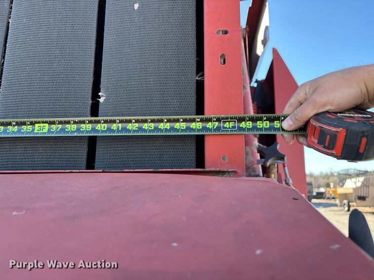 image for item FG0009 2006 New Holland BR750A round baler