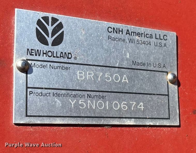 image for item FG0009 2006 New Holland BR750A round baler