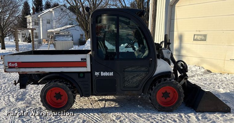 image for item FK1130 2003 Bobcat Toolcat 5600 utility vehicle