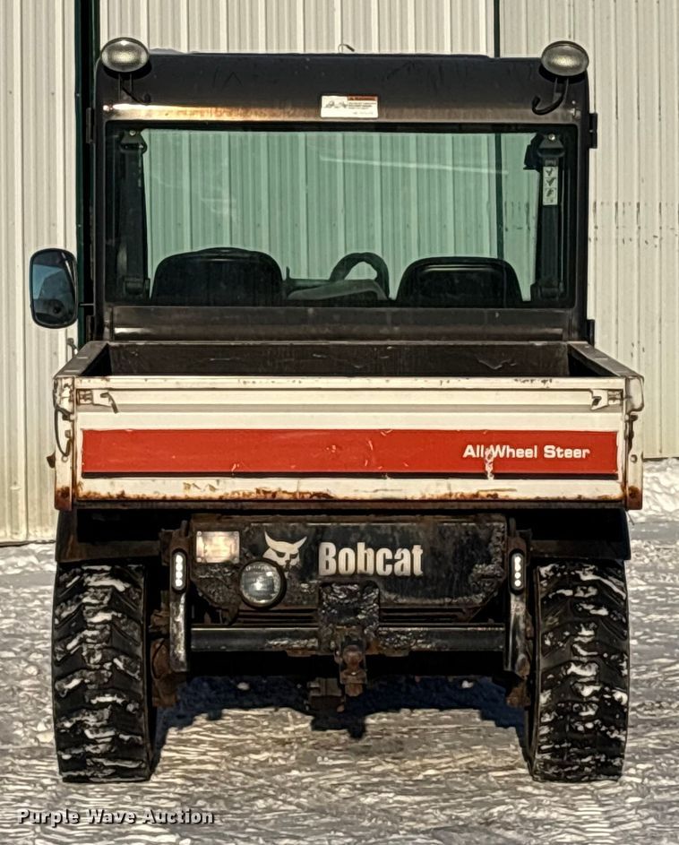 image for item FK1130 2003 Bobcat Toolcat 5600 utility vehicle