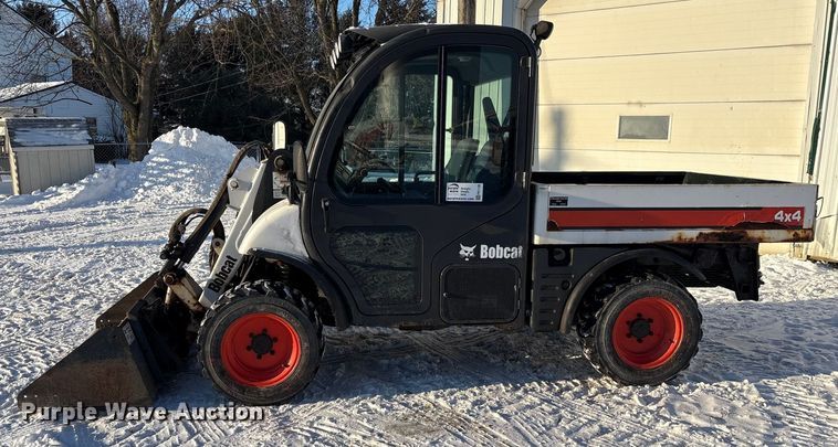 image for item FK1130 2003 Bobcat Toolcat 5600 utility vehicle