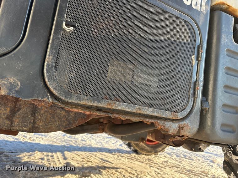 image for item FK1130 2003 Bobcat Toolcat 5600 utility vehicle