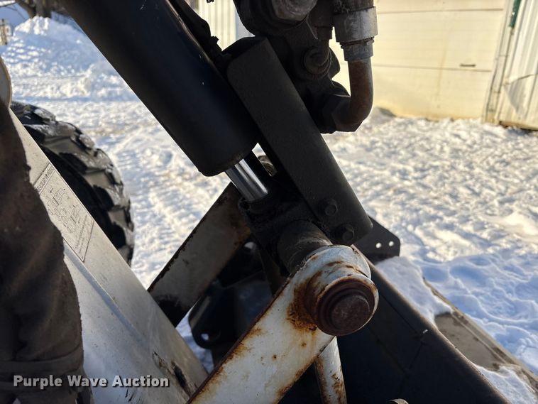 image for item FK1130 2003 Bobcat Toolcat 5600 utility vehicle