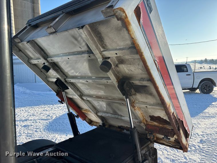 image for item FK1130 2003 Bobcat Toolcat 5600 utility vehicle