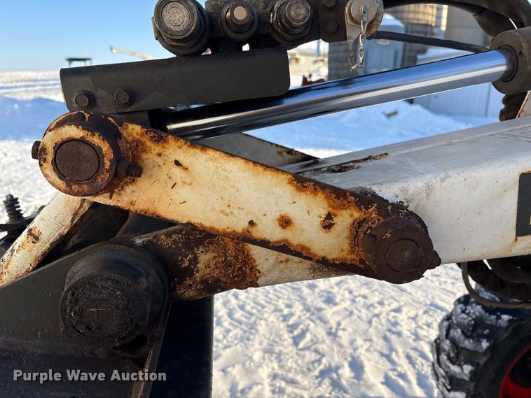 image for item FK1130 2003 Bobcat Toolcat 5600 utility vehicle