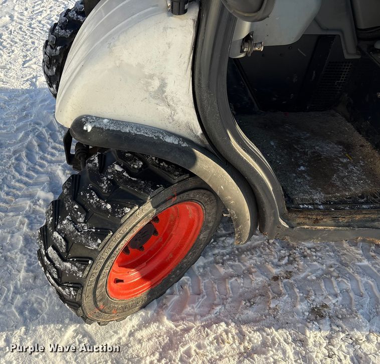 image for item FK1130 2003 Bobcat Toolcat 5600 utility vehicle