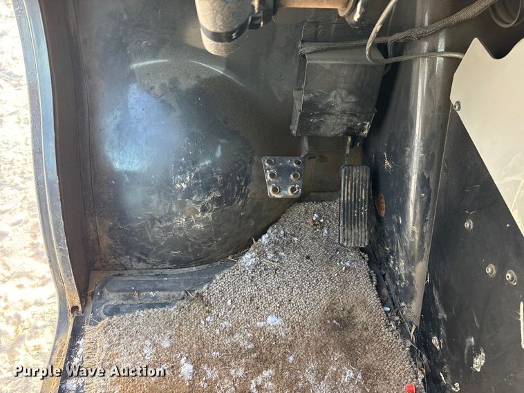 image for item FK1130 2003 Bobcat Toolcat 5600 utility vehicle