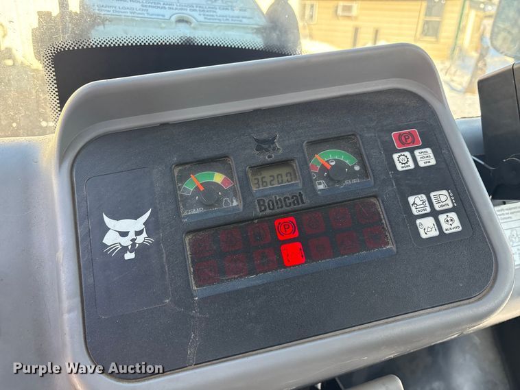 image for item FK1130 2003 Bobcat Toolcat 5600 utility vehicle