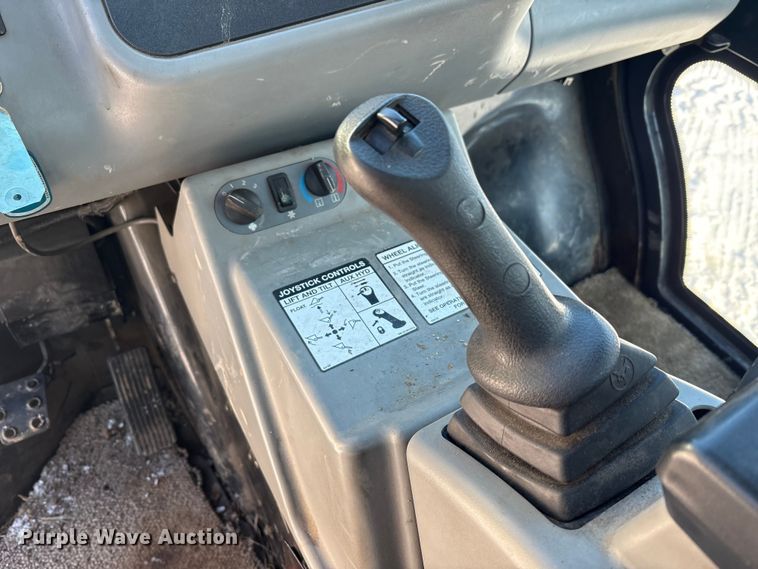 image for item FK1130 2003 Bobcat Toolcat 5600 utility vehicle